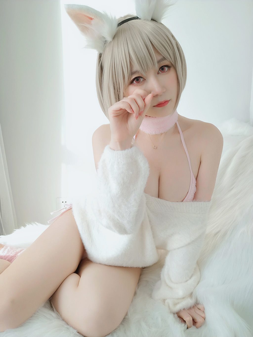 性感少女白银81白色毛衣加粉色内衣性感私房写真集