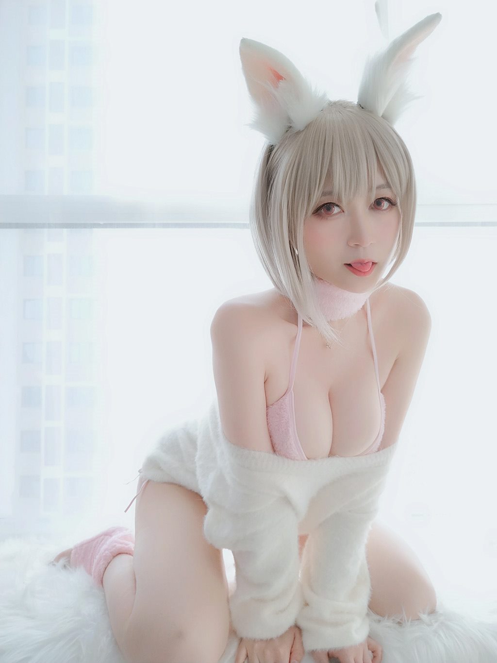 性感少女白银81白色毛衣加粉色内衣性感私房写真集