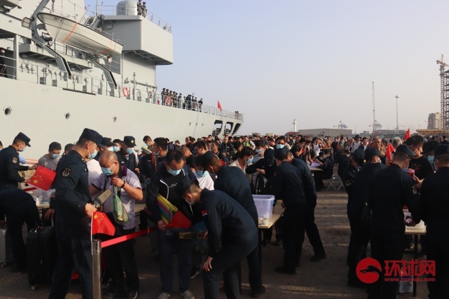 中国海军三次撤侨航迹遍及亚非欧