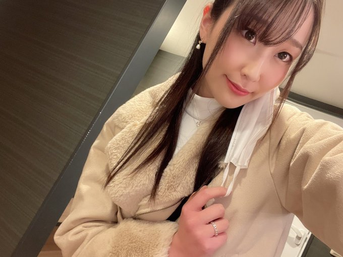 深宫怨妇！E罩杯气质巨乳美女“绫川富美”产后性欲爆发AV出道！