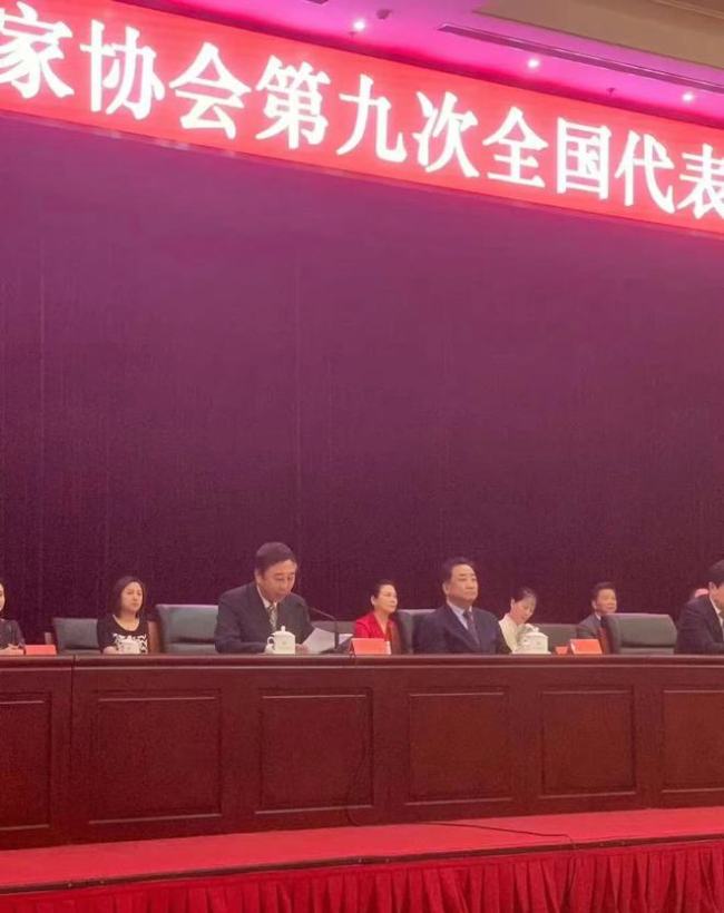 冯巩当选中国曲艺家协会主席 郭德纲竟然引热议