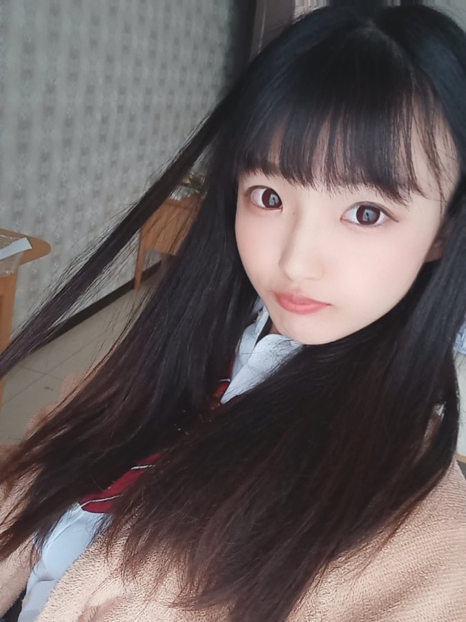 性感单眼皮!雪白F罩杯纤细美少女“夏爱梓”移籍事务所改名再战!