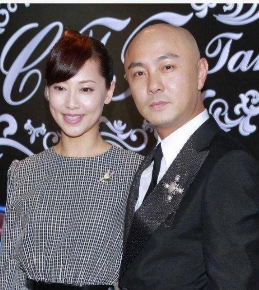 张卫健回应婚外恋私生女传闻：是钱国伟老婆和孩子