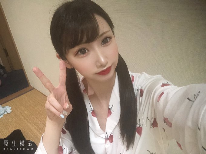 隐藏版素人！E罩杯黑长直美少女“椎名穗香”偶尔拍片最常出没在SOD酒吧和乐园！