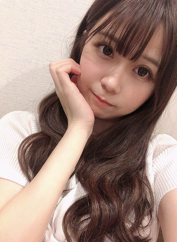 人小胸大!E罩杯巨乳小只马“望月亚美”隐藏版新人素人女优!