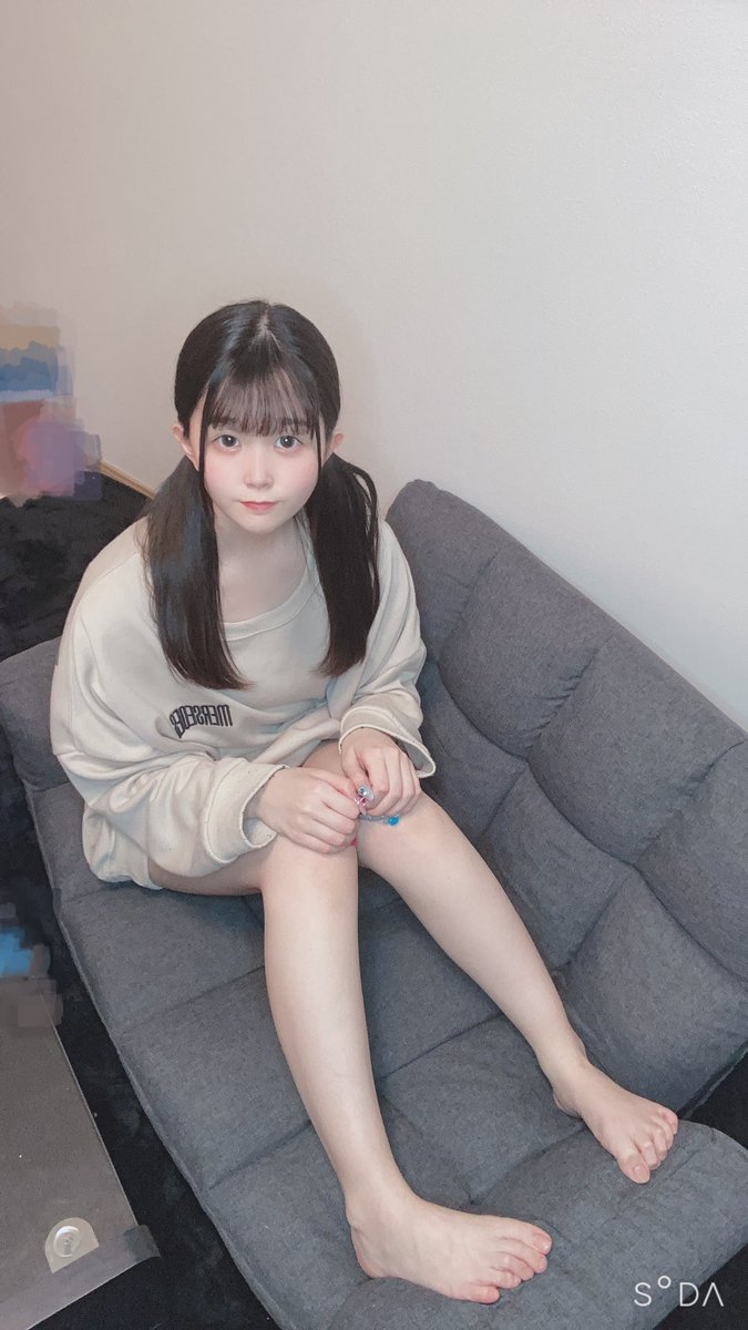 清纯甜美！E罩杯娇嫩女大生“绀野美衣奈”AV出道想体验真正的绝顶！