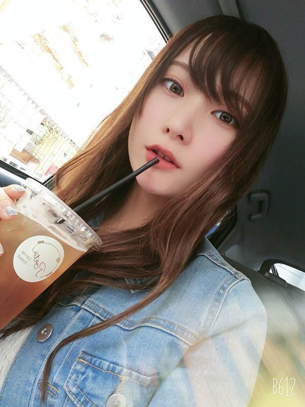 隐藏版素人新人!雪白微乳美女“廿楽真理”身兼看护师出道!