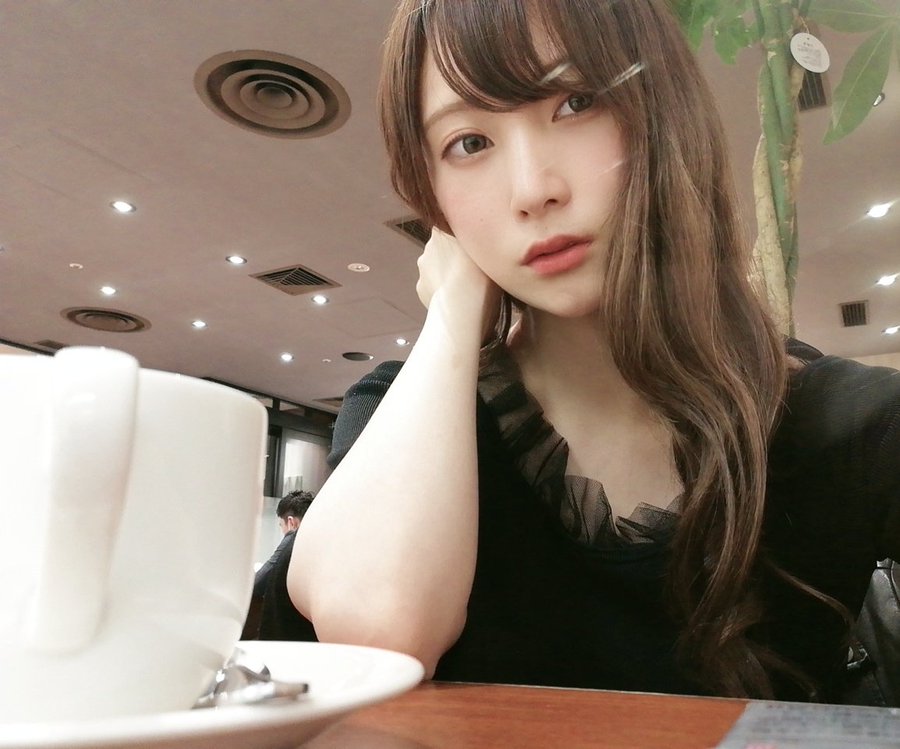 隐藏版素人新人!雪白微乳美女“廿楽真理”身兼看护师出道!