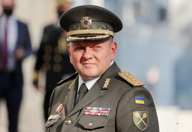 乌军总司令为何“神秘失踪”？俄媒有两种猜测