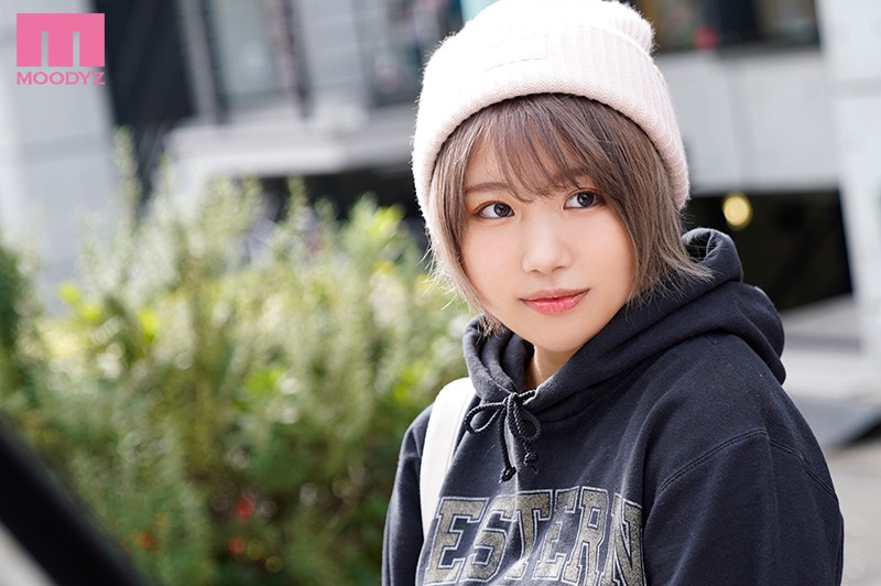 巨乳版户田真琴！ F罩杯肉肉古着女店员“真琴爱实”AV出道！