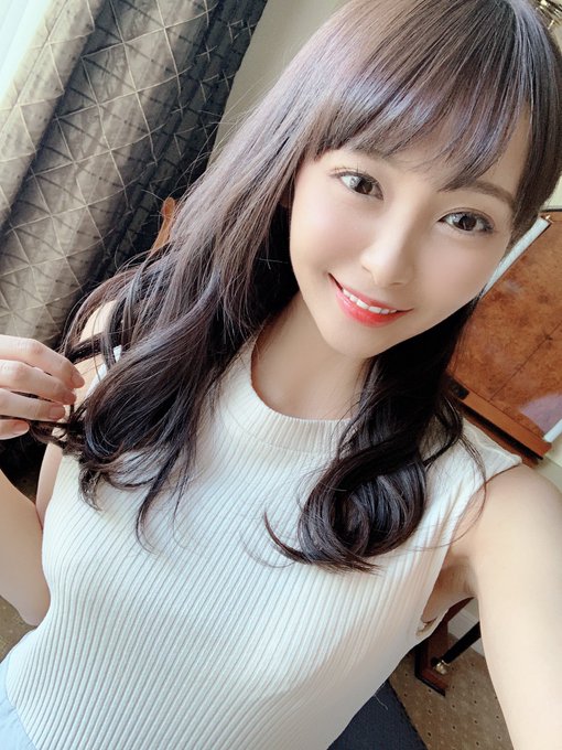 火辣泡汤照！ H罩杯小只马美少女「逢见莉香」庆生大放福利一丝不挂！