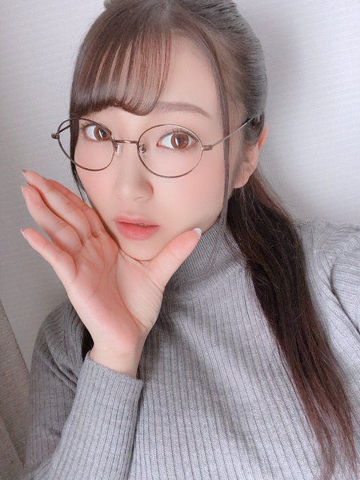 童颜巨乳新秀! I罩杯小只马「姫咲华」半透明性感睡衣福利照有点东西!