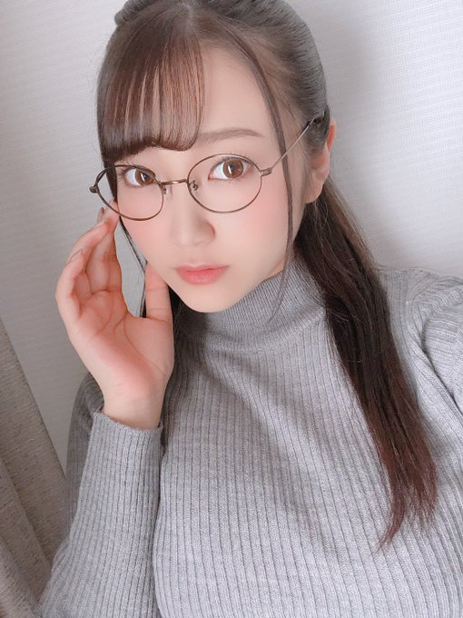 童颜巨乳新秀! I罩杯小只马「姫咲华」半透明性感睡衣福利照有点东西!