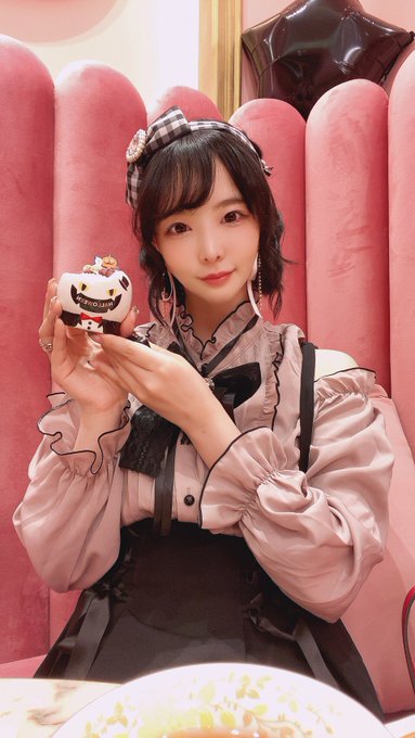 超火辣开胸洋装! G罩杯气质新人女优「三宫椿」庆推特2万追踪福利照洗版啦!