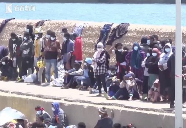 突尼斯总统:不做别国“边防卫队” 欧洲领导人对穿越地中海的移民人数感到担忧