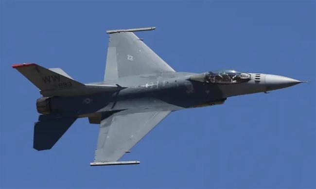 北约透露乌克兰飞行员已在盟国接受F-16战斗机飞行训练，乌国防部称至少需要48架“才能战胜俄罗斯”