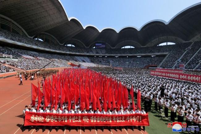 朝鲜平壤各处举行“反美斗争日”集会，参加者超12万人