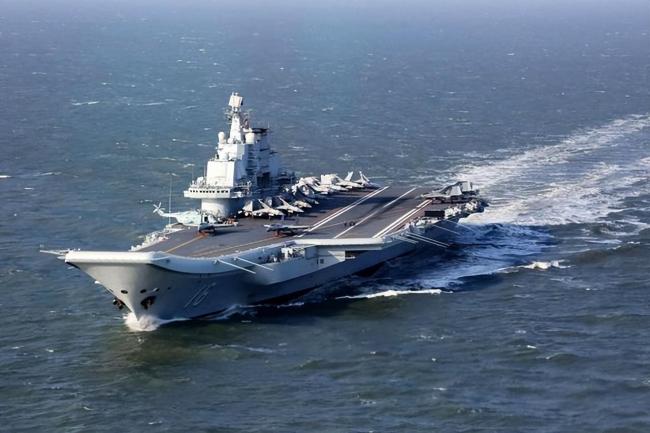 中国走超级航母路线，辽宁舰和山东舰要转型？三种方案使战力倍增