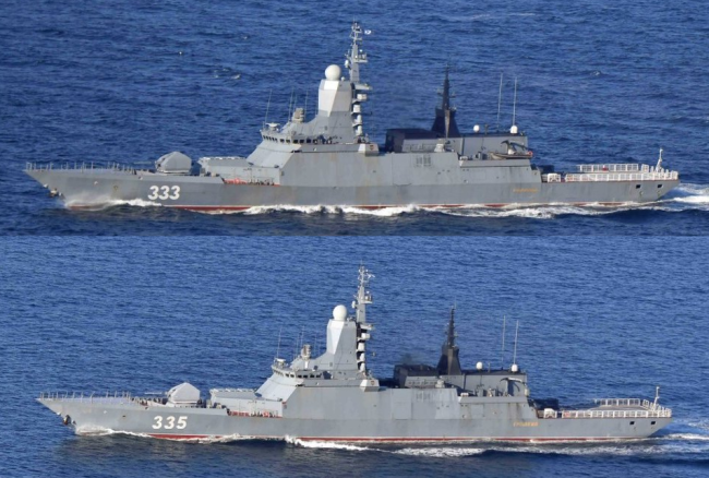 三艘俄舰闪现台岛以东，刚和解放军完成南海任务