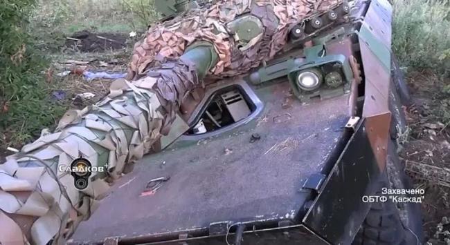 法国援乌AMX-10RC战车，乌军营长吐槽：装甲太薄