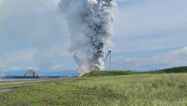 日本火箭实验场突发爆炸！