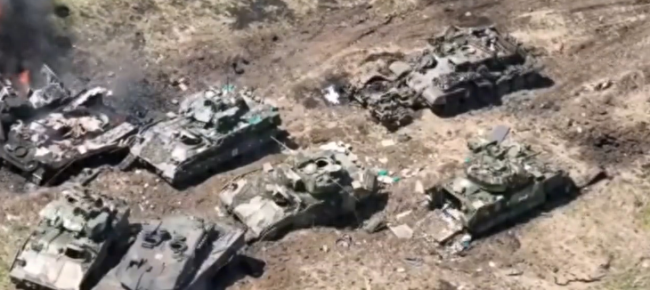 乌军反攻受挫，西方装甲车战损率高达30%，俄军掌握美式战术弱点