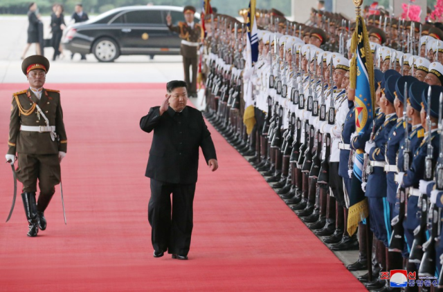 近日对俄罗斯进行正式访问 金正恩乘专列访俄现场画面