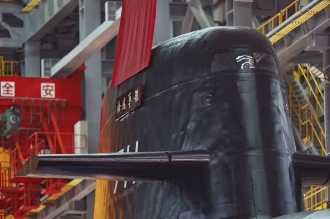 台湾“自制潜艇”扯出一地鸡毛
