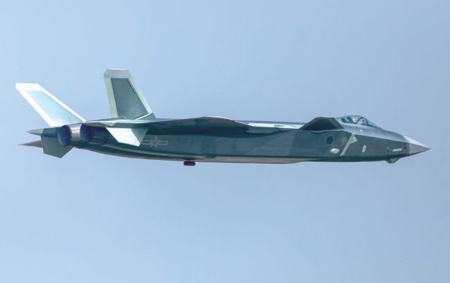 从光滑平顺的机体外表，看歼-20高超的隐身性能