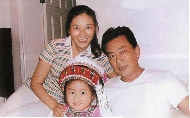 王诗槐：离婚后照顾智障儿子12年，再婚娶王筠为妻，如今苦尽甘来