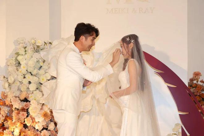 恭喜！TVB前小花与男友今日结婚！扬言今晚洞房一击即中生龙宝！