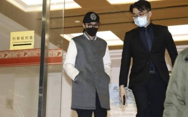 李威夫妻被带回北检复讯！二人共交保45万元均获释