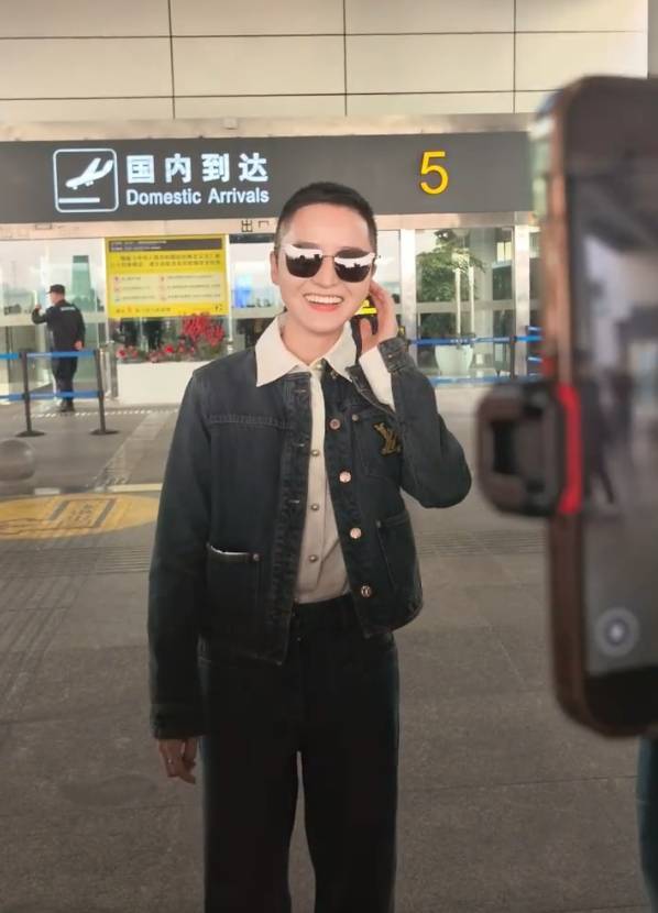 蒋一侨回应三考伯克利 笑称考上了没什么丢人的