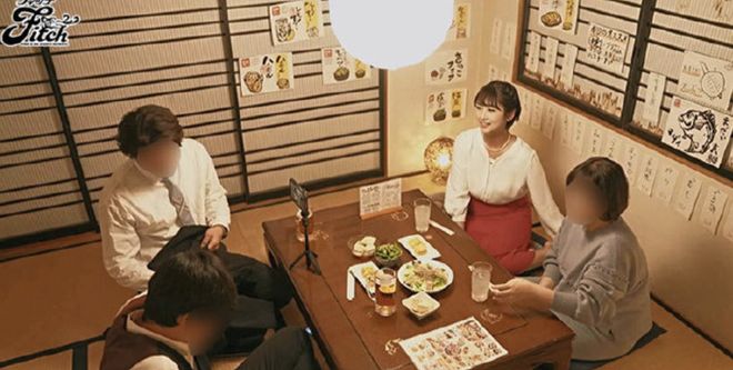 36岁人妻在家出道？金城沙织：从同学会到片场的神展开！