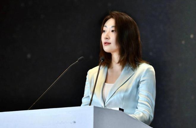 宗庆后遗产风波出新剧情，18亿美元来源成谜，宗馥莉被质疑受牵连