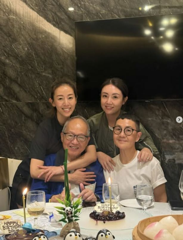 TVB前花旦为知名监制爸爸庆77岁生日！妈妈罕见露面！离巢后父亲执导拍剧不断！