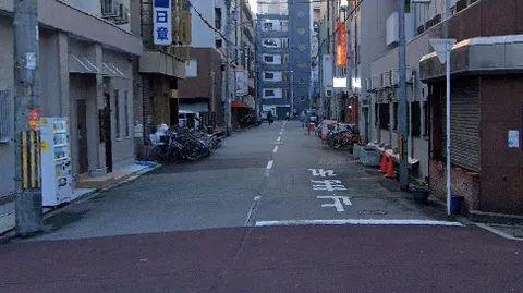 大阪发生恶性抢劫案：中国游客遭袭，手机钱包被抢！嫌犯拒不认罪