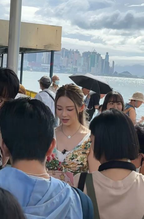 TVB港姐小花凭恋综圈粉！网友偶遇大赞真人超美！网民不值选港姐竟没晋级