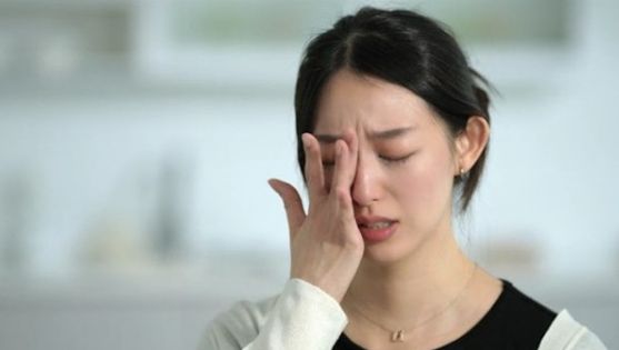 方力申老婆纪录片再揭痛苦回忆！跪地求婚片段曝光！网友斥变恋综！